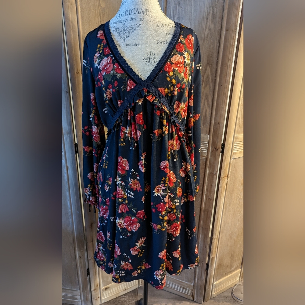 Dress Navy Size L